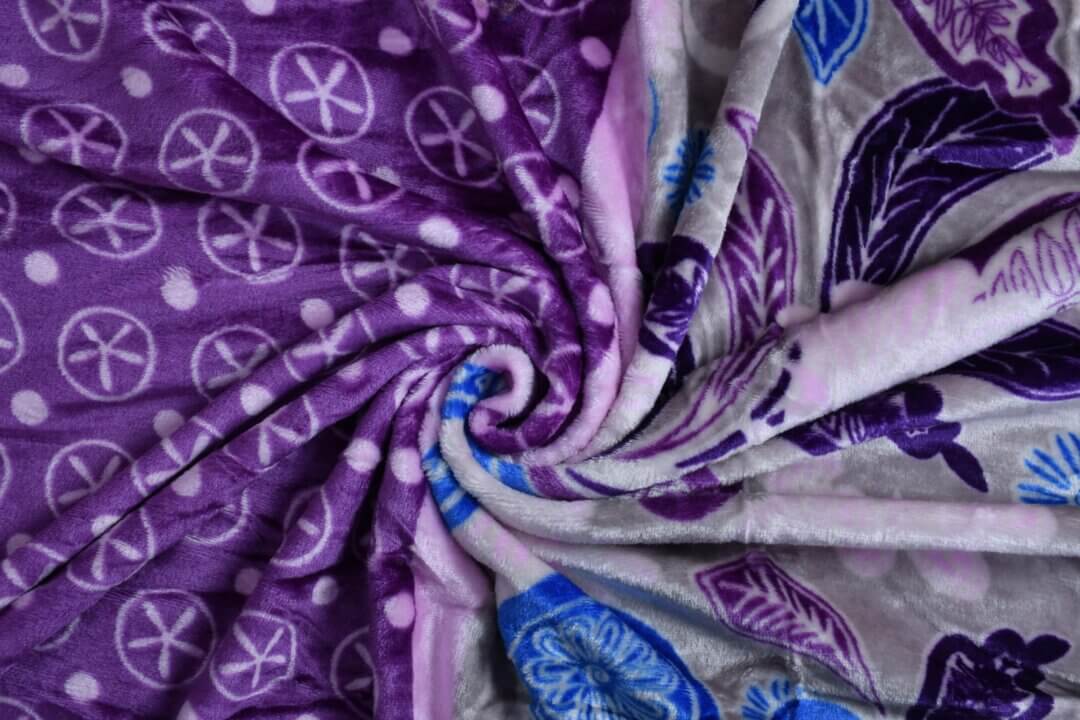 Buy Queen Size Warm Bedsheet