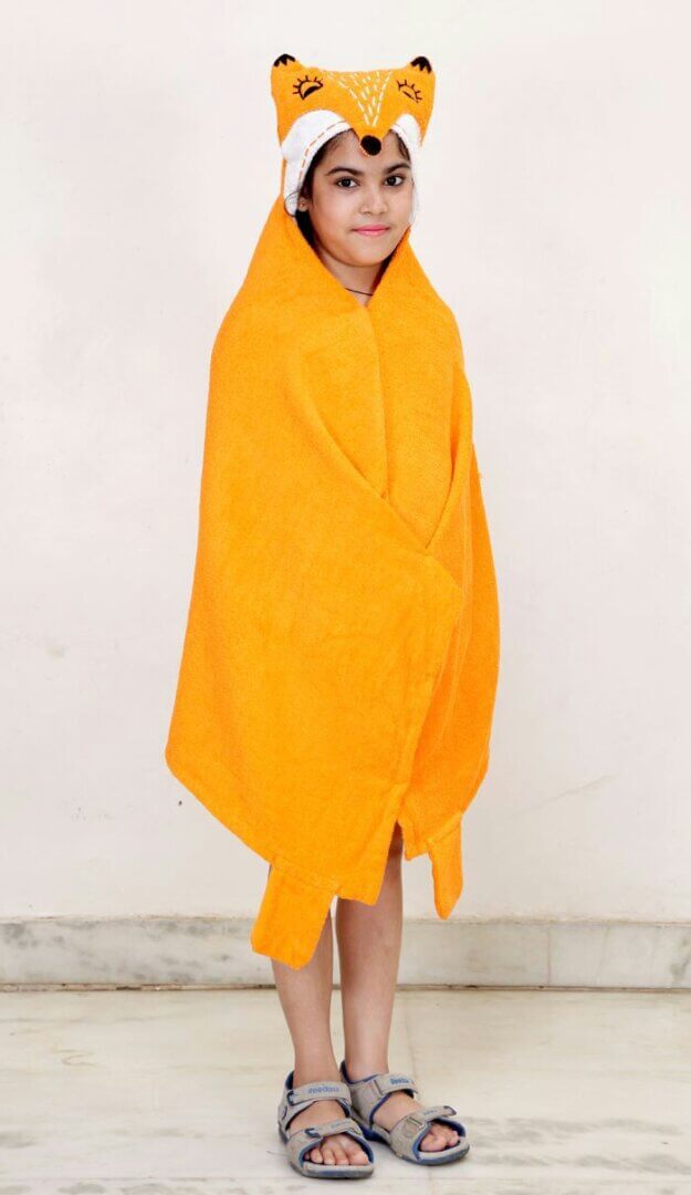 BABY HOODED TOWEL